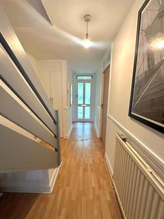 1 bedroom in a house share to rent, Sewardstone Road, London