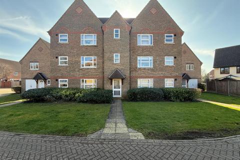 2 bedroom apartment to rent, Aynsley Gardens, CM17