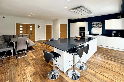9 Oakfield, Prestwich, Manchester, M25 0DP