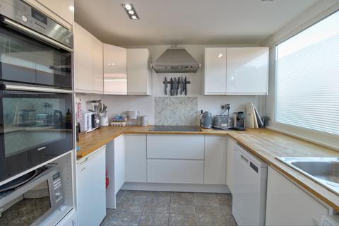 252 Berecroft, Harlow, CM18 7SQ