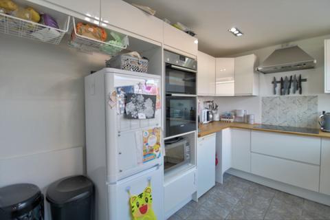 252 Berecroft, Harlow, CM18 7SQ