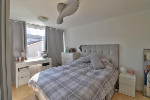 252 Berecroft, Harlow, CM18 7SQ