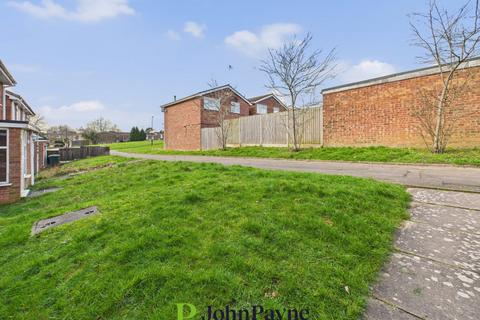 3 bedroom semi-detached house to rent, William Bristow Road, Cheylesmore, Coventry, CV3