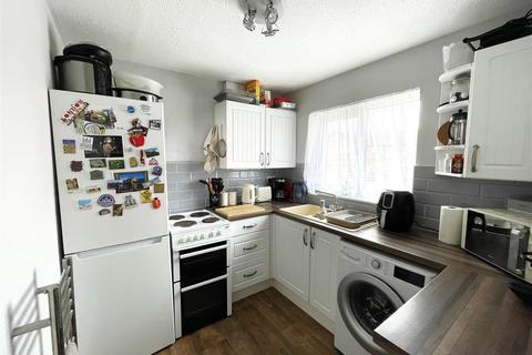 3 bedroom semi-detached house for sale, Lakeside Road, Ipswich IP2