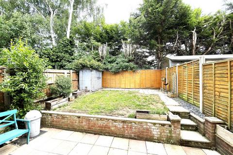 14 Lakeside Road, Ipswich, IP2 9QA