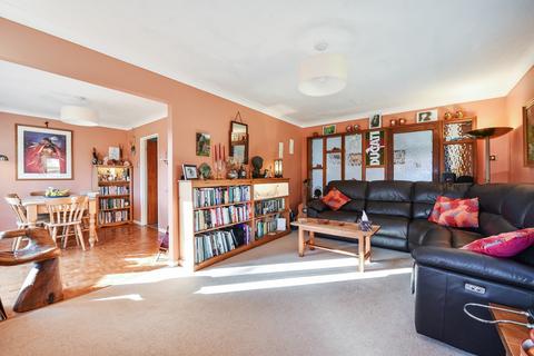 3 bedroom detached bungalow for sale, Dover Close, Alresford