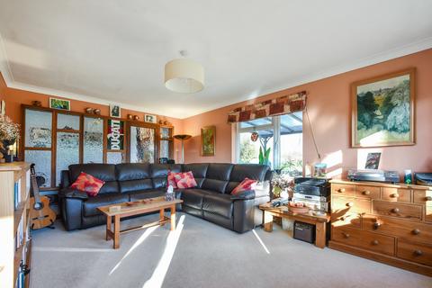 3 bedroom detached bungalow for sale, Dover Close, Alresford