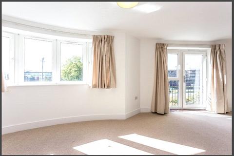 2 bedroom apartment for sale, Pavilions, Windsor, Berkshire