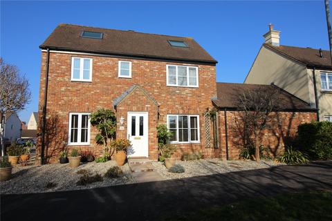 4 bedroom detached house for sale, Twineham Road, Wiltshire SN25