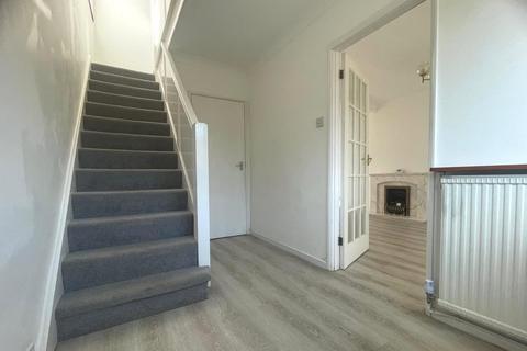 3 bedroom semi-detached house to rent, Greenacre, Windsor, Berkshire, SL4