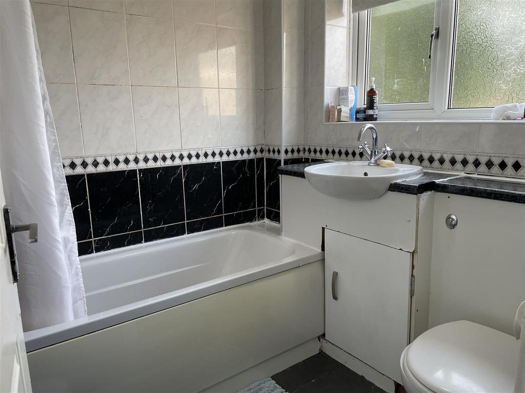 Bathroom.jpeg