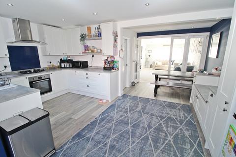 3 bedroom semi-detached house for sale, Trent Avenue, Flitwick