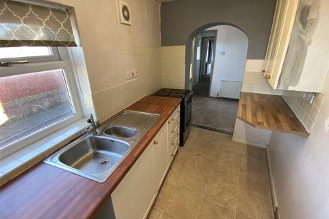 2 bedroom end of terrace house for sale, Lincoln Road, Wrockwardine Wood, Telford, Shropshire, TF2