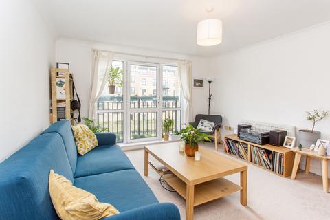 1 bedroom flat for sale, Johnson Lock Court, Stepney, E1