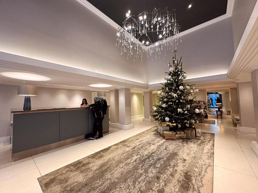 Building Lobby