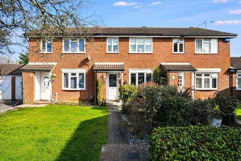 3 bedroom terraced house for sale, Finglesham Court, Maidstone, ME15