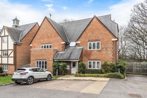 Barnden Close, Burgess Hill, RH15