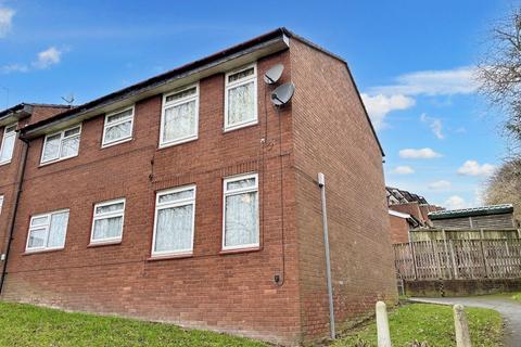 2 bedroom flat for sale, Coal Hill Green, Leeds LS13