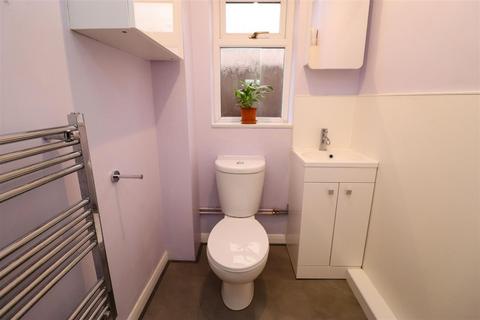 11 Compton Road, Church Crookham, Fleet, GU52 6JF