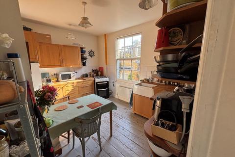 2 bedroom terraced house for sale, Somers Road, London SW2