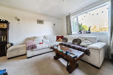 3 bedroom house for sale, Star Post Road, Camberley GU15