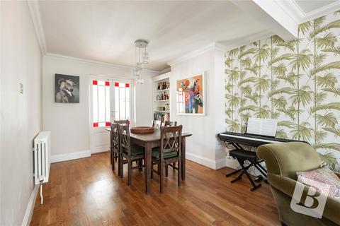 70 Main Road, Romford, RM1 3DB
