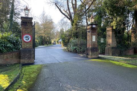 1 bedroom flat for sale, Grenehurst Park, Dorking RH5