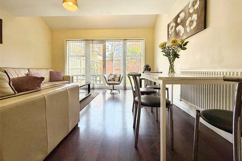 4 bedroom terraced house to rent, Eastleigh Road, Leicester LE3