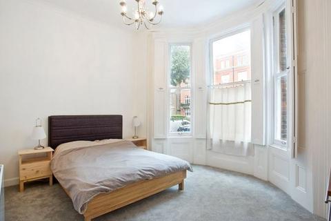 2 bedroom flat to rent, Randolph Avenue, London W9