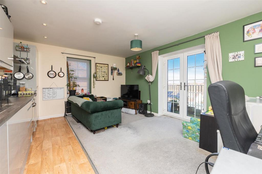 7-Railway-Court-BS20-0 FF-1.jpg