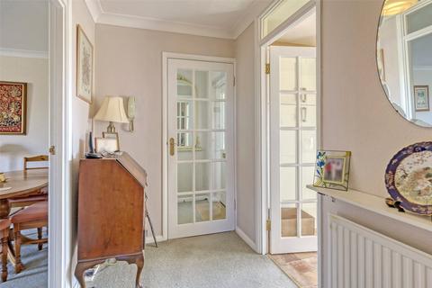 2 bedroom apartment for sale, Fairlawns, Colbert Avenue, Thorpe Bay, Essex, SS1