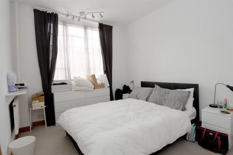 1 bedroom apartment to rent, Shannon Place, St John's Wood, NW8