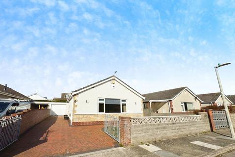 2 bedroom detached bungalow for sale, Laburnum Drive, Porthcawl CF36