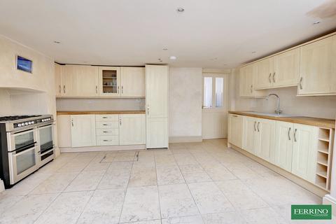 Ship House High Street, Newnham, GL14 1BY