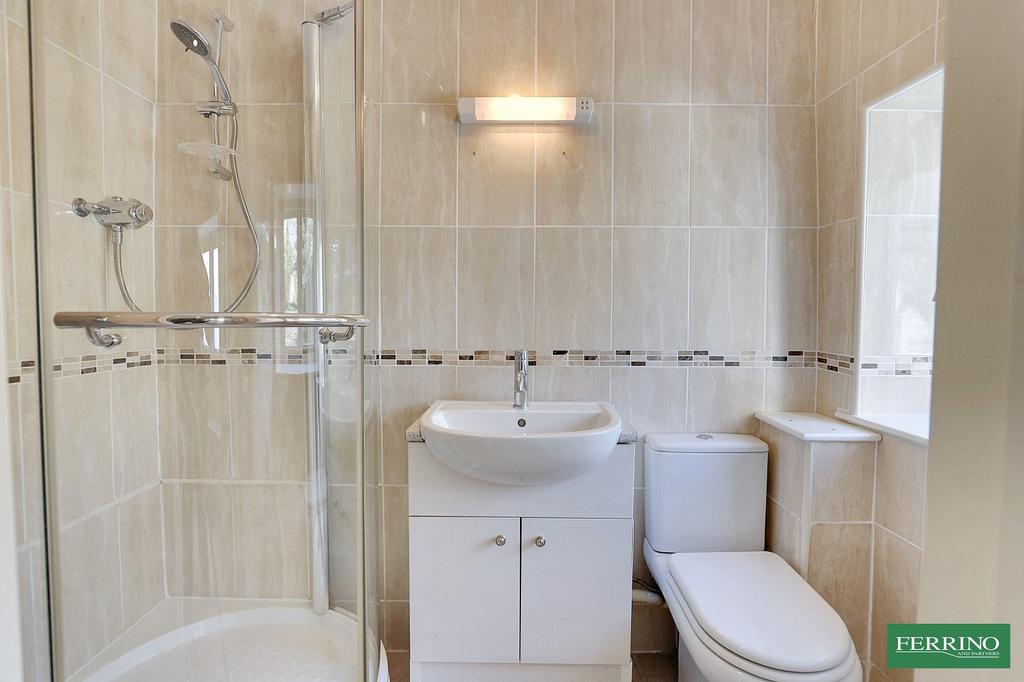 Bedroom 1 En-suite