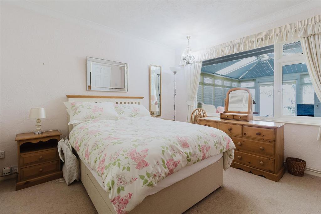 Windemere Crescent 32 - 8.jpg