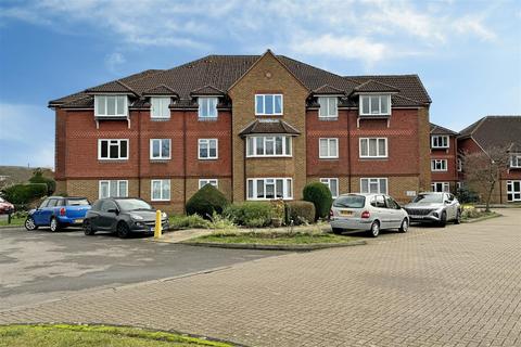 2 bedroom retirement property for sale, Farncombe - Allingham Court