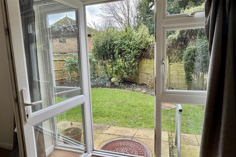 2 bedroom retirement property for sale, Farncombe - Allingham Court