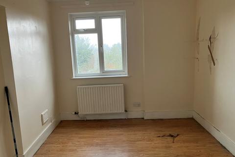 3 bedroom flat for sale, 30b Ballards Lane, London, N3 2HB