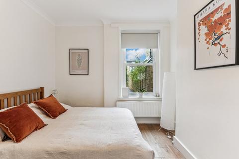 2 bedroom flat for sale, Lysia Street, London