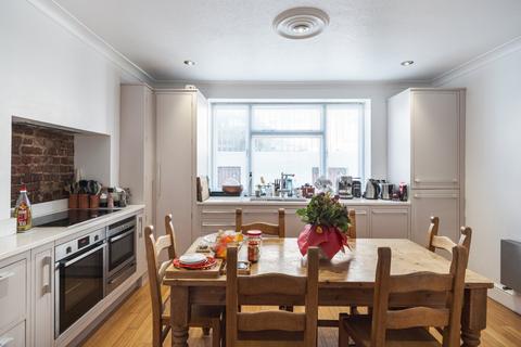 3 bedroom end of terrace house for sale, St. Paul Street, Islington, London