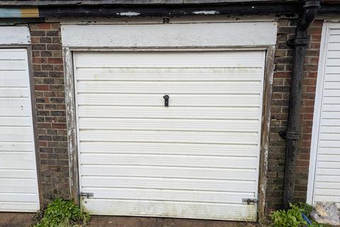 Garage to rent, Garage Nyetimber Hill, Brighton
