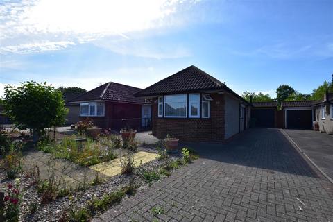 2 bedroom semi-detached bungalow to rent, Smallmead, Horley