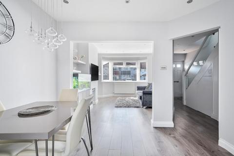 113 Browning Avenue, Worcester Park, KT4 8LD