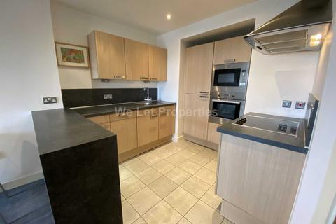 2 bedroom apartment to rent, Fernie Street, Manchester M4