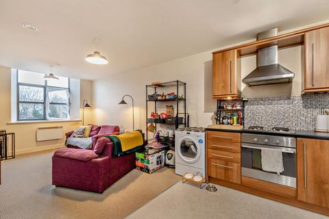 2 bedroom apartment for sale, Glossop Brook Road, Glossop, SK13 8