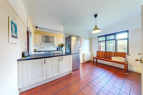 4 bedroom detached house for sale, Chestnut Avenue, Barton on Sea, New Milton, Hampshire, BH25