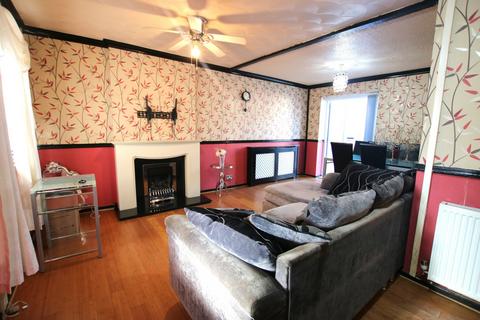 2 bedroom terraced house to rent, York Street, Blackburn