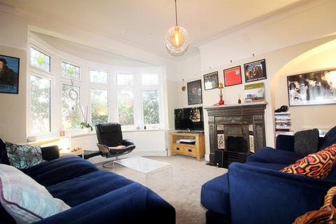 5 bedroom semi-detached house for sale, Brunswick Park Road, London N11