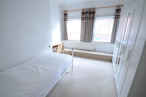 2 bedroom apartment for sale, Bush Place, St Georges Yard, Farnham, Surrey, GU9